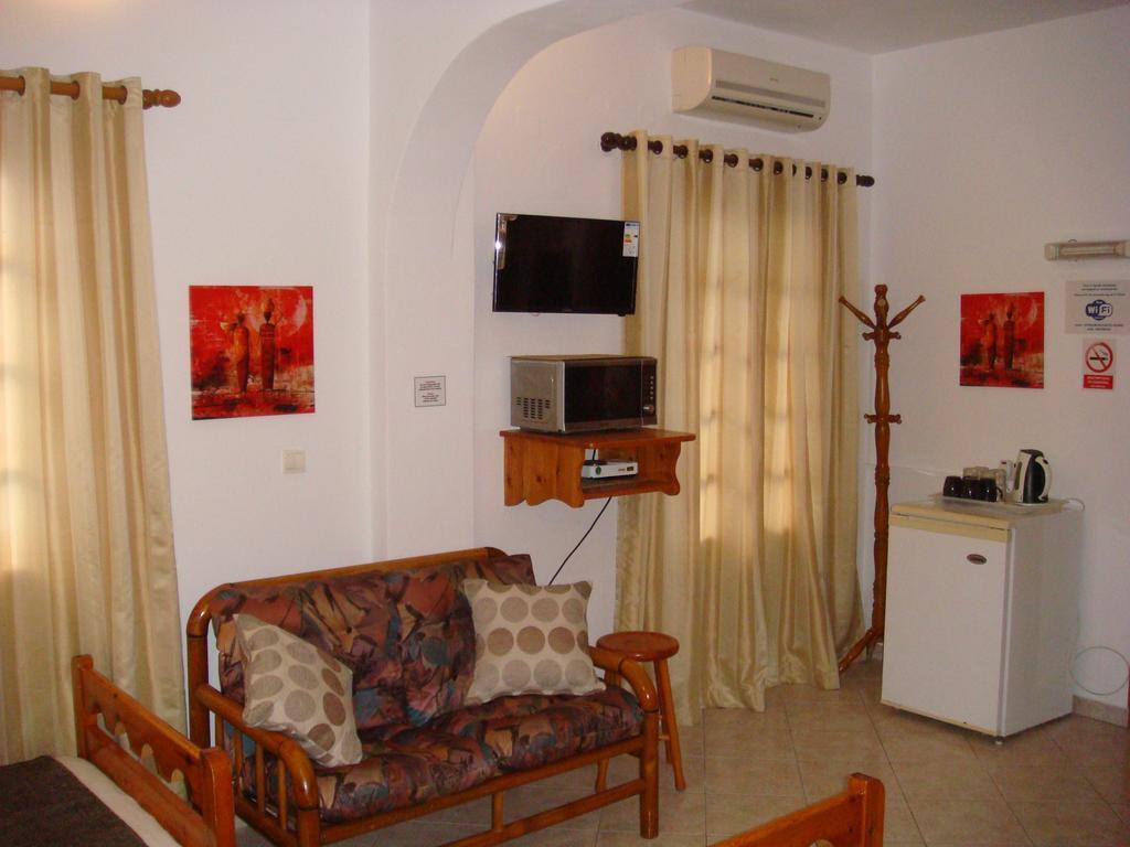 Boussetil Rooms Capanmat Tinos Ngoại thất bức ảnh